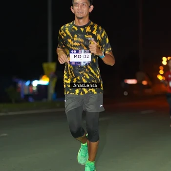 Runner Photo 7631823
