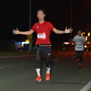 Runner Photo 7631831
