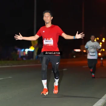 Runner Photo 7631834