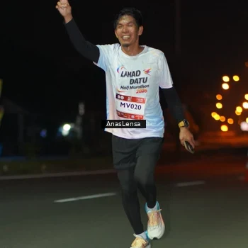 Runner Photo 7631849