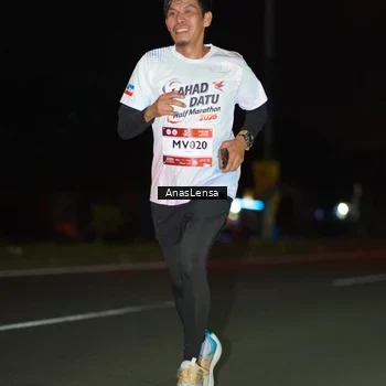 Runner Photo 7631868