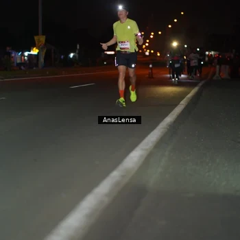 Runner Photo 7631871