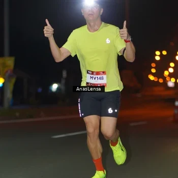 Runner Photo 7631874