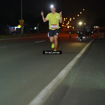 Runner Photo 7631878