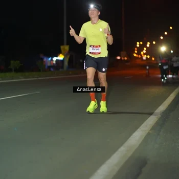 Runner Photo 7631881