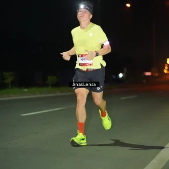 Runner Photo 7631885