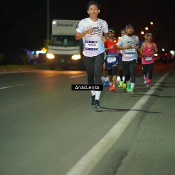 Runner Photo 7631902