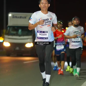Runner Photo 7631904
