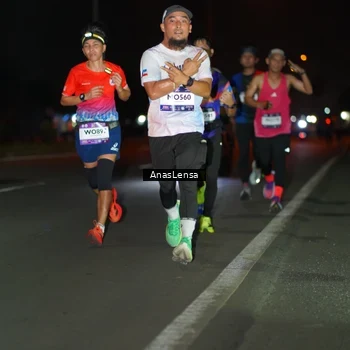 Runner Photo 7631911