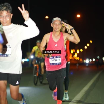 Runner Photo 7631923