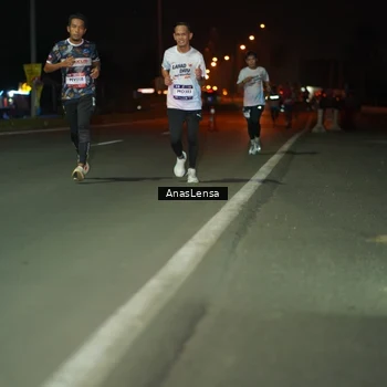 Runner Photo 7631944