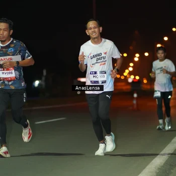 Runner Photo 7631949