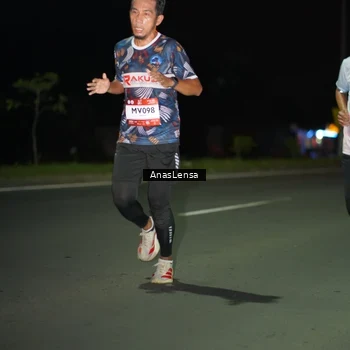 Runner Photo 7631954