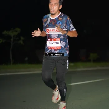 Runner Photo 7631956