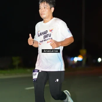 Runner Photo 7631973