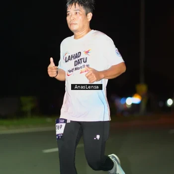 Runner Photo 7631978