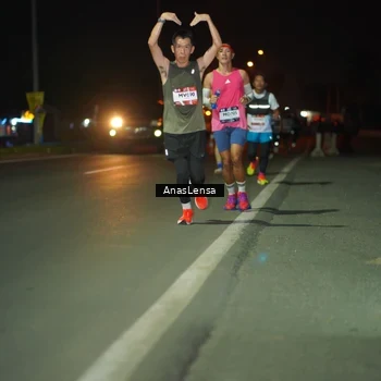 Runner Photo 7631983