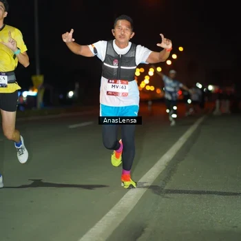Runner Photo 7632002