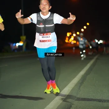 Runner Photo 7632003