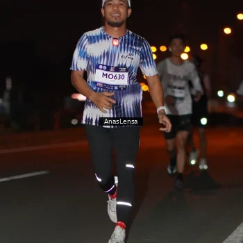 Runner Photo 7632005