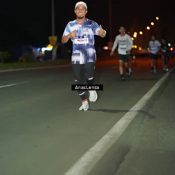 Runner Photo 7632021