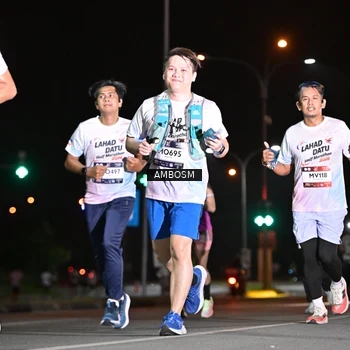 Runner Photo 7632031
