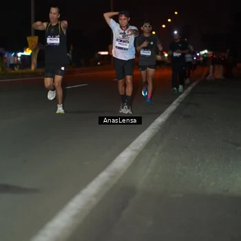 Runner Photo 7632035