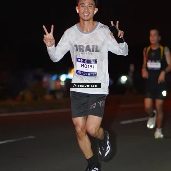 Runner Photo 7632040