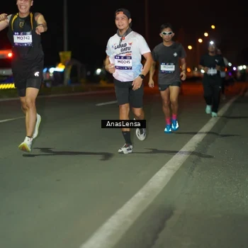 Runner Photo 7632041