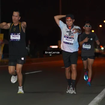 Runner Photo 7632042