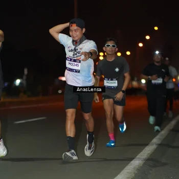 Runner Photo 7632052