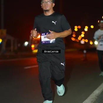 Runner Photo 7632057