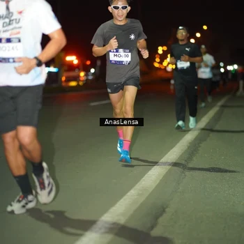 Runner Photo 7632060