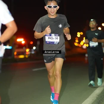 Runner Photo 7632061