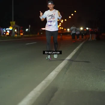 Runner Photo 7632071