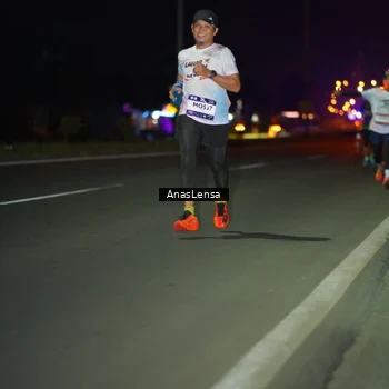 Runner Photo 7632083