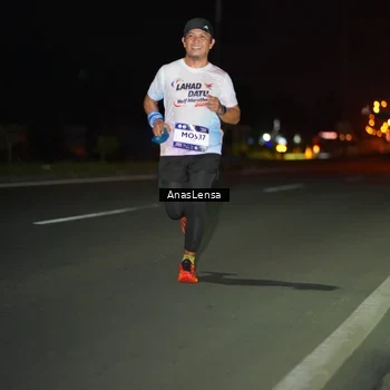 Runner Photo 7632086