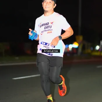 Runner Photo 7632088