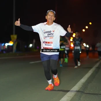 Runner Photo 7632095