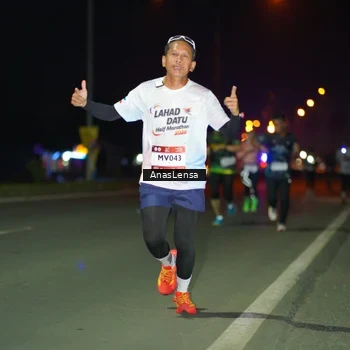 Runner Photo 7632100