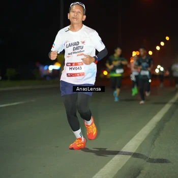 Runner Photo 7632103