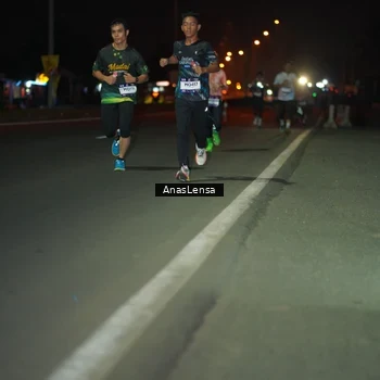 Runner Photo 7632110