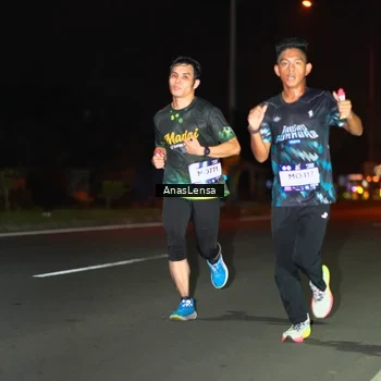 Runner Photo 7632118