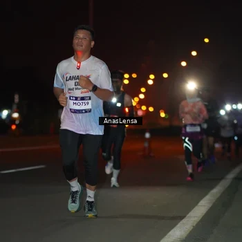 Runner Photo 7632134