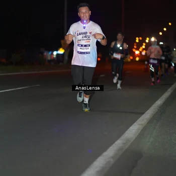 Runner Photo 7632138