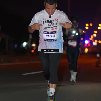 Runner Photo 7632142