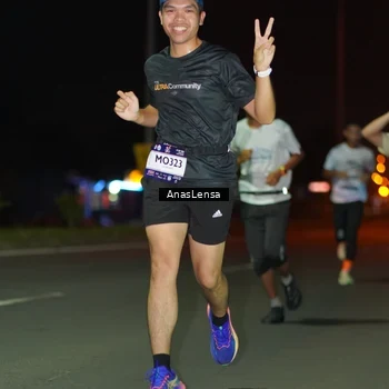 Runner Photo 7632168