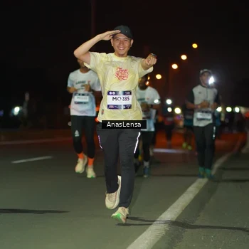 Runner Photo 7632172
