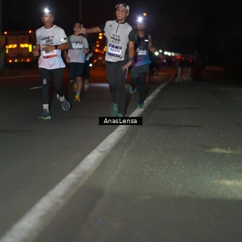 Runner Photo 7632182
