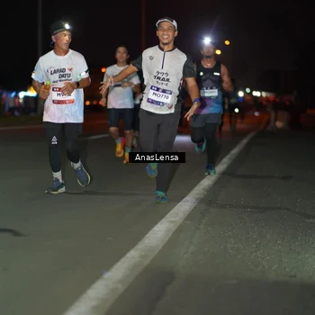 Runner Photo 7632192